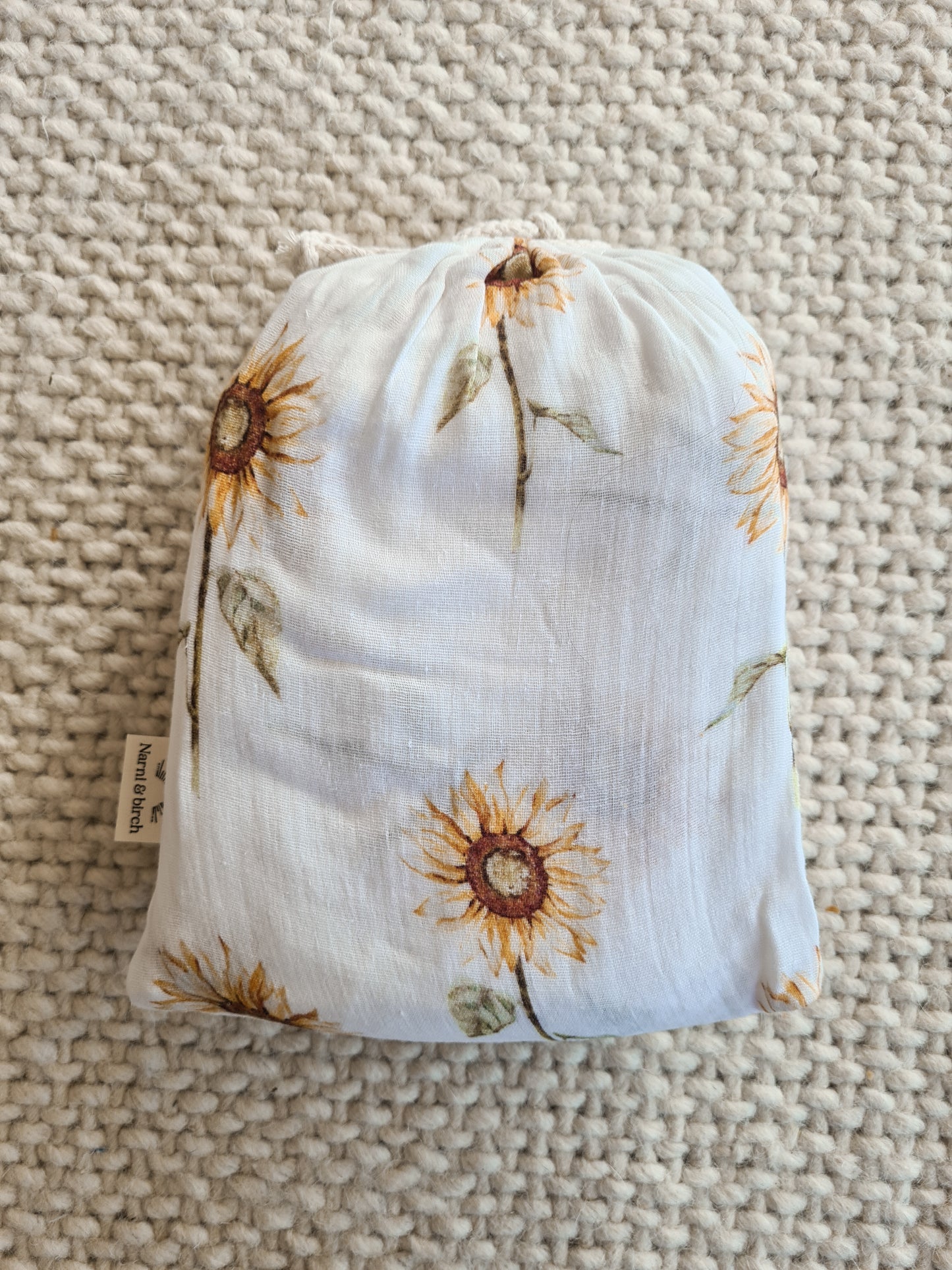 Cot sheet - sunny flowers